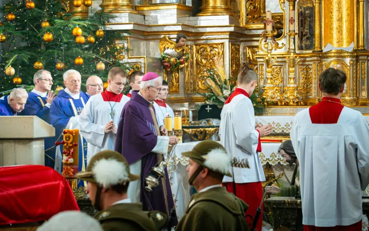 Stan zdrowia arcybiskupa seniora Józefa Michalika [AKTUALIZACJA]