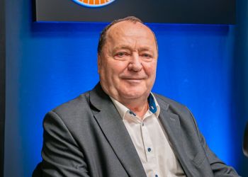 S. Bartman: Rolnik sprzedaje jabłka po złotówce, w sklepie kosztują cztery raz więcej