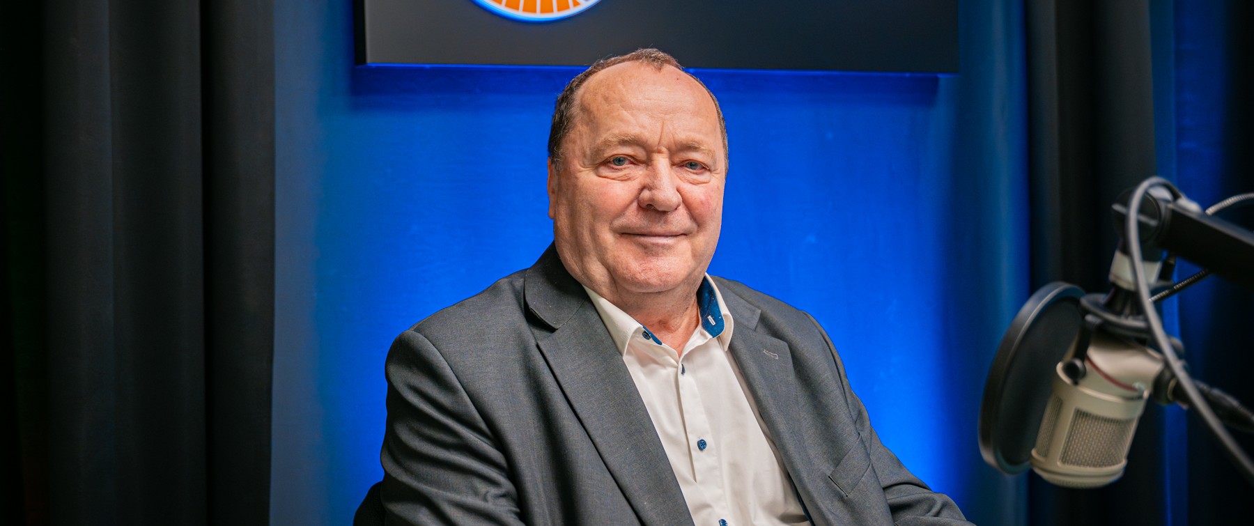 S. Bartman: Rolnik sprzedaje jabłka po złotówce, w sklepie kosztują cztery raz więcej 8 - Polskie Radio Rzeszów S. Bartman: Rolnik sprzedaje jabłka po złotówce, w sklepie kosztują cztery raz więcej