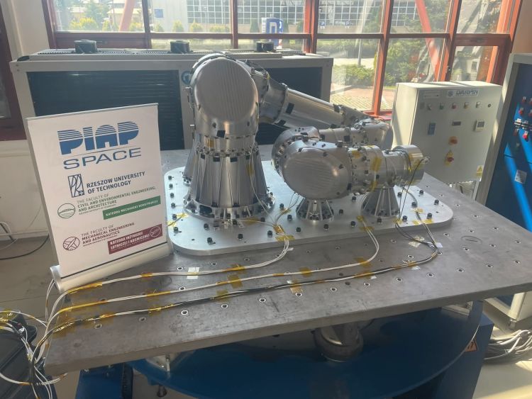 Politechnika Rzeszowska w europejskim wyścigu kosmicznym – udział w projekcie TITAN 1 - Polskie Radio Rzeszów Politechnika Rzeszowska w europejskim wyścigu kosmicznym – udział w projekcie TITAN
