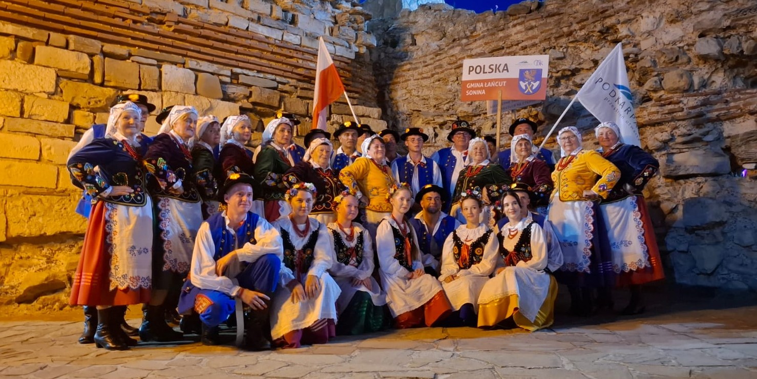 Zespół Ludowy z Soniny zdobył Grand Prix na festiwalu w Bułgarii 6 - Polskie Radio Rzeszów Zespół Ludowy z Soniny zdobył Grand Prix na festiwalu w Bułgarii - Polskie Radio Rzeszów