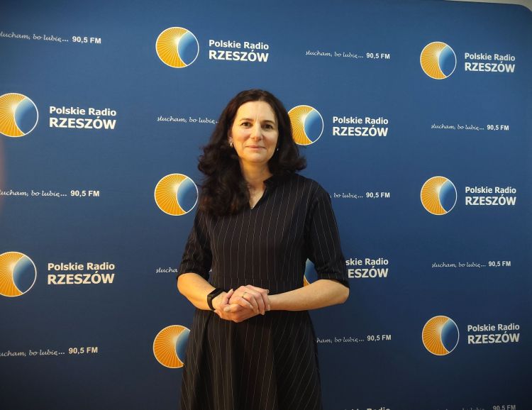 Dr Barbara Przywara o tym co umacnia, a co osłabia międzyludzkie więzi