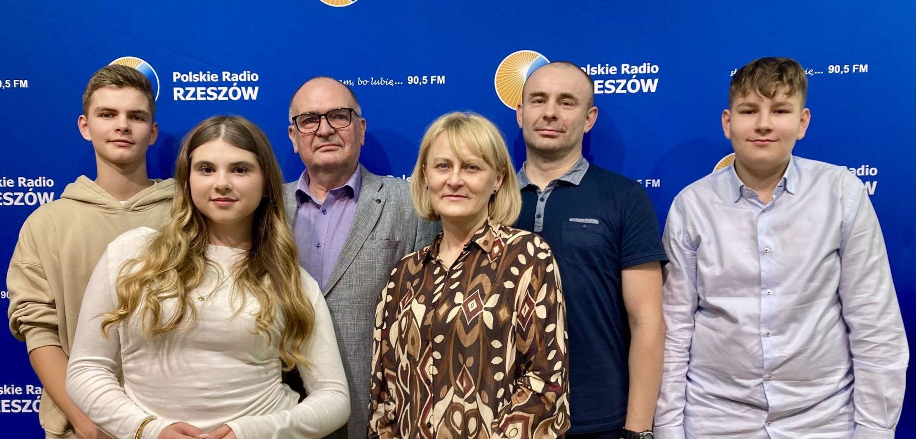 Co uczniowie i nauczyciele myślą o sztucznej inteligencji?