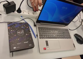 Kosmiczny hackathon w Stalowej Woli wygrał trzyosobowy zespół Goon