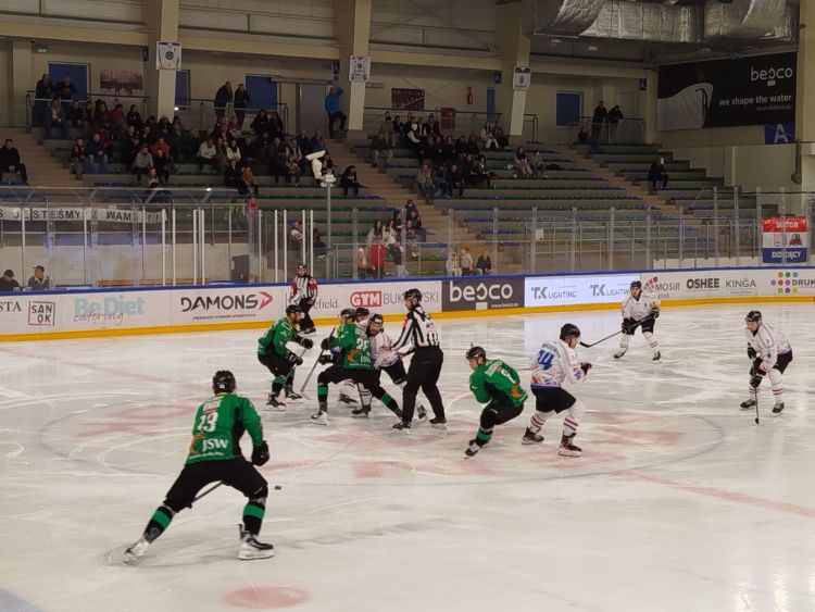 Porażka hokeistów STS Sanok 