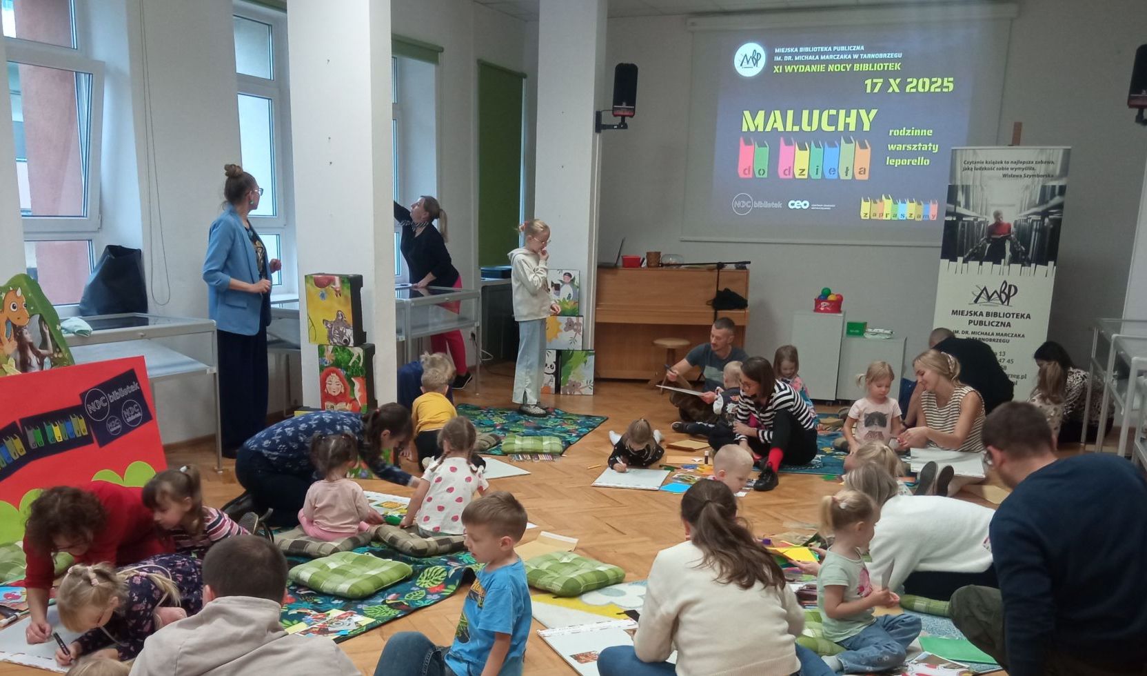 Noc Bibliotek w Tarnobrzegu. Kreatywne warsztaty i spotkanie z pisarką