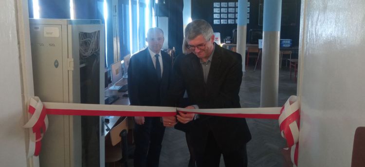 Nowa pracownia komputerowa w Szkole Podstawowej nr 3 w Tarnobrzegu [ZDJĘCIA]