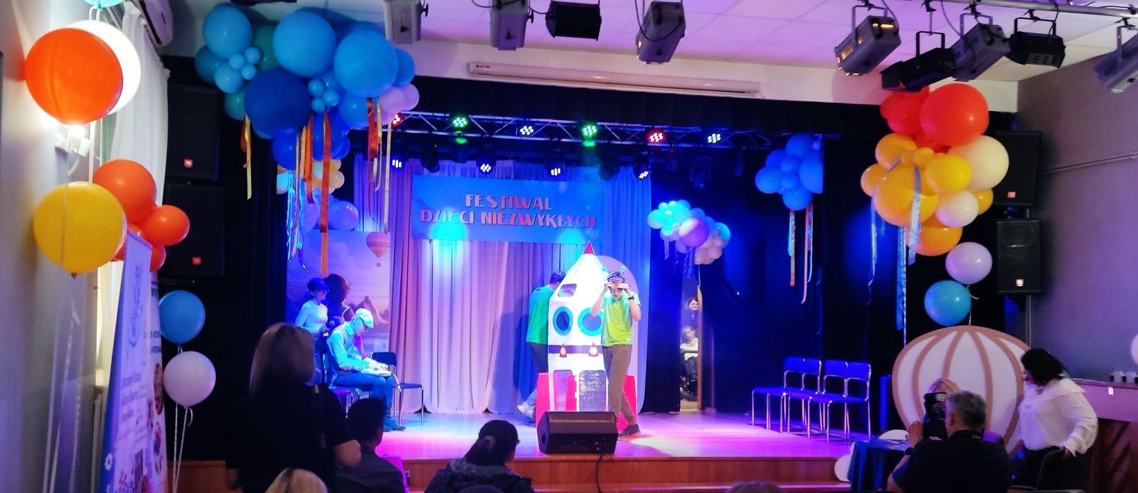 Festiwal Dzieci Niezwykłych w Chorzelowie – święto wrażliwości, odwagi i uśmiechu [ZDJĘCIA]