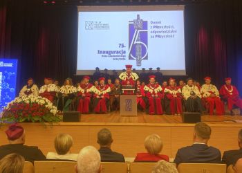 Politechnika Rzeszowska rozpoczęła 75. rok akademicki. Ponad 4000 nowych studentów [ZDJĘCIA]