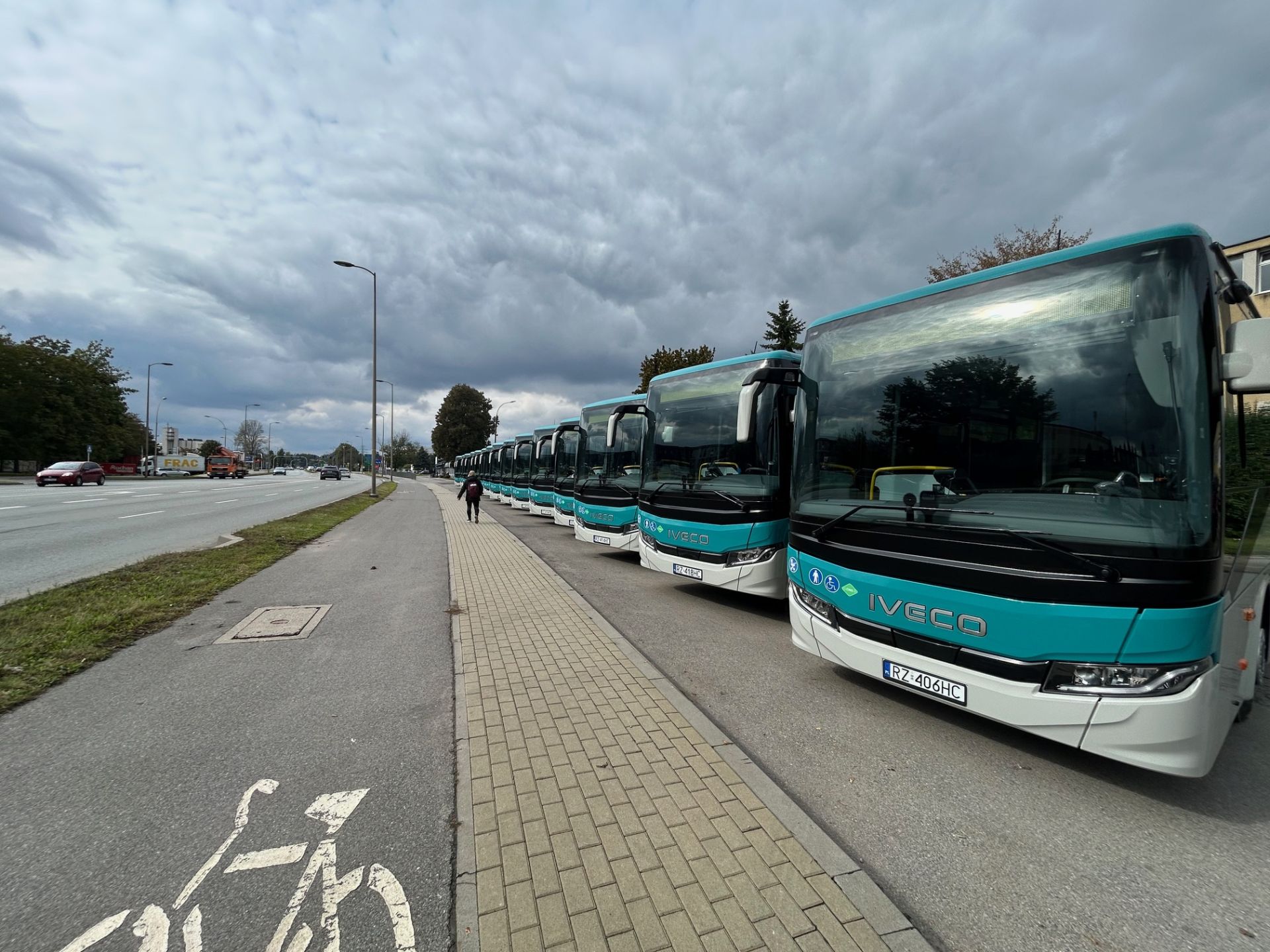 23 autobusy napędzane gazem ziemnym na podkarpackich drogach [ZDJĘCIA]