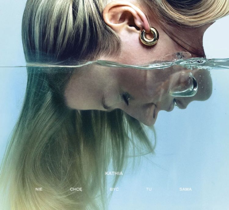 Kathia – „Nie chcę być tu sama”