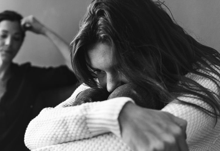 Psycholog: Tłumiona złość to prosta droga do symptomów depresji