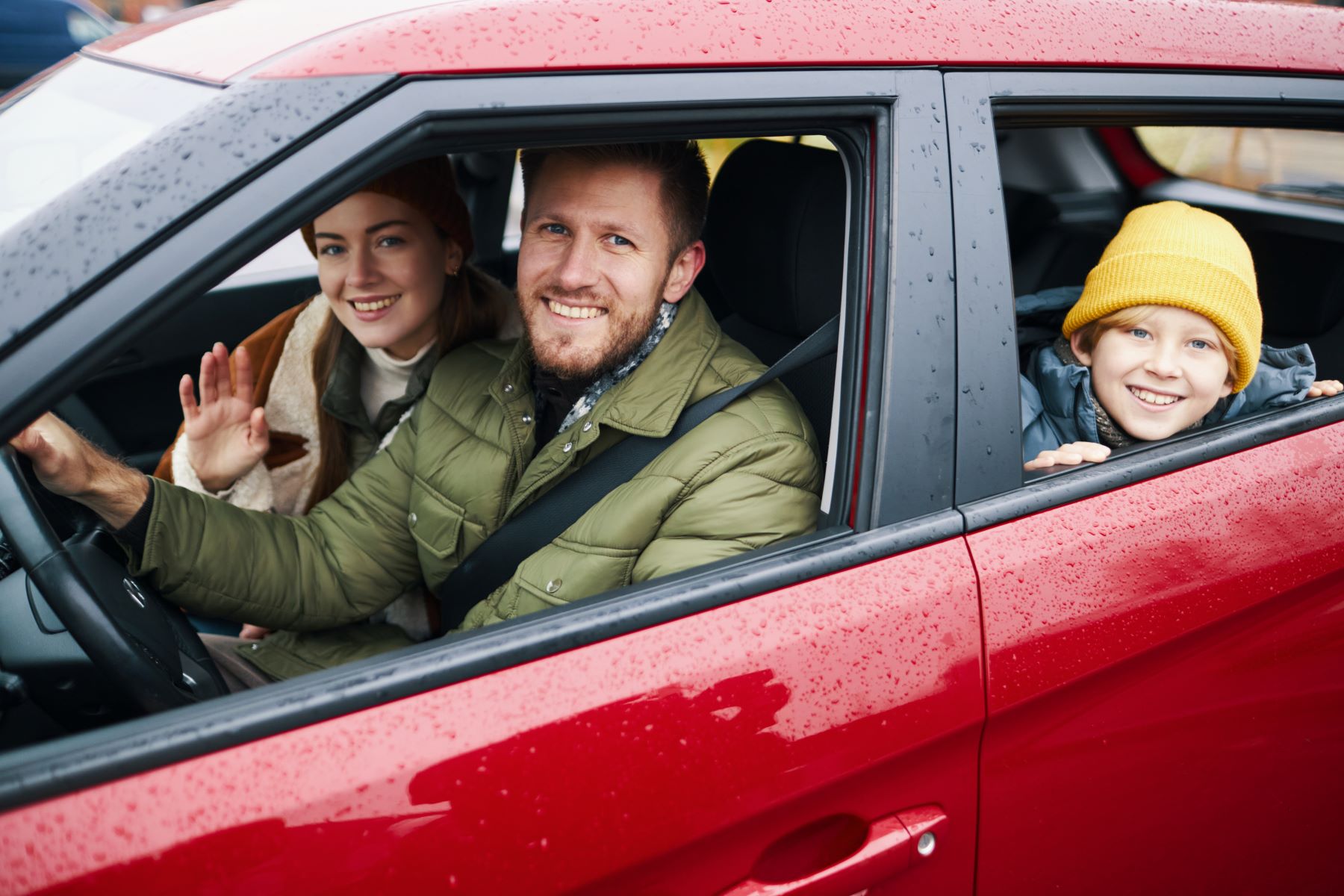 Samochód rodzinny – na co zwrócić uwagę przy wyborze modelu na lata?