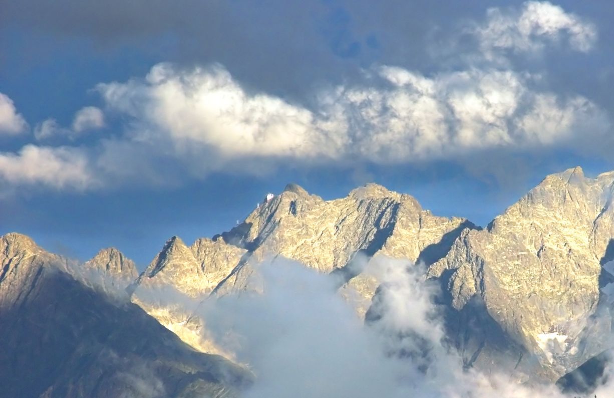 Śmiertelny wypadek w Tatrach. Turysta spadł z wysokości