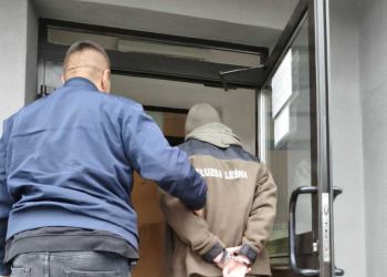 Troje mieszkańców Podlasia usłyszało zarzuty w sprawie balonu z papierosami