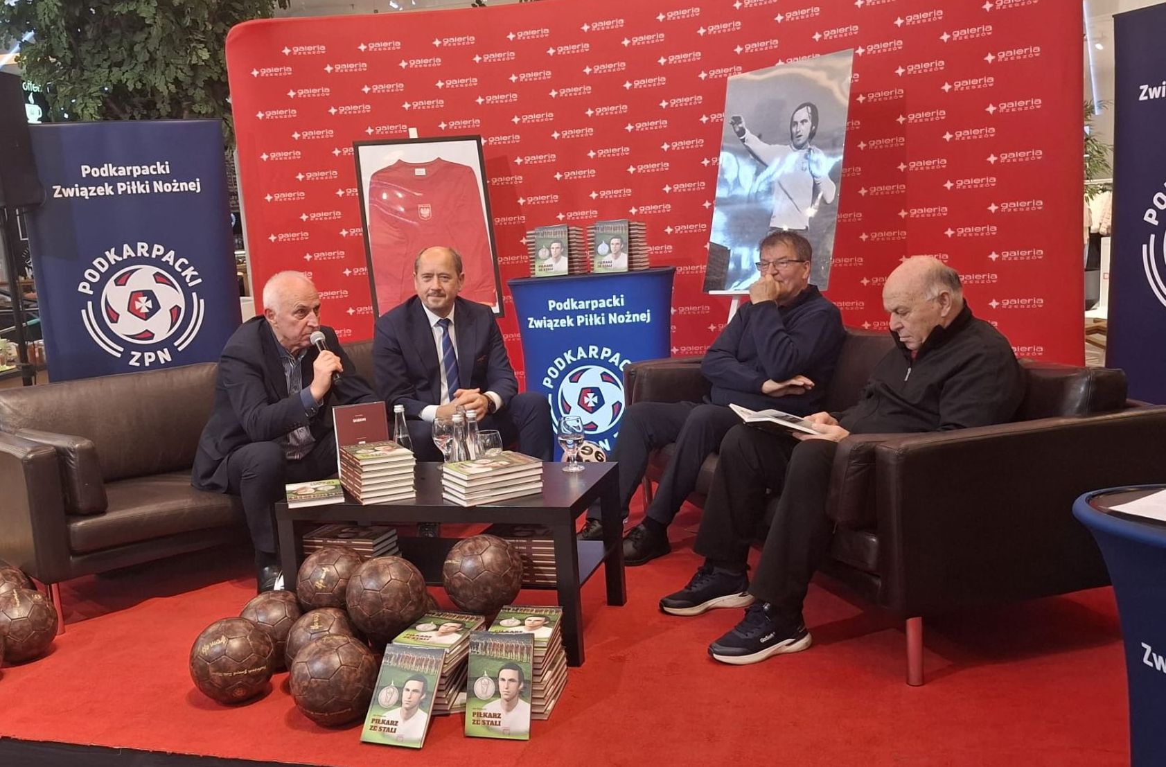 „Jan Domarski. Człowiek ze Stali” – książka o strzelcu złotego gola