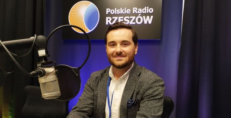 Nowoczesne zabiegi urologiczne w Rzeszowie. Rozmowa z dr. Jakubem Kempistym