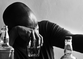 Zidentyfikowano białko, które odgrywa ważną rolę w głodzie alkoholowym