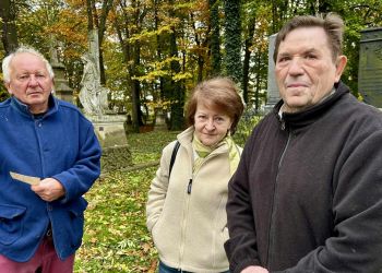 Stary Cmentarz w Rzeszowie nadal w potrzebie [ZDJĘCIA, AUDIO]