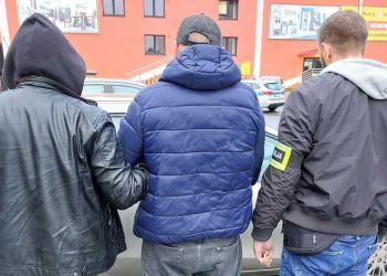 Dwóch diagnostów podejrzanych o korupcję. Grozi im do 10 lat więzienia (WIDEO)