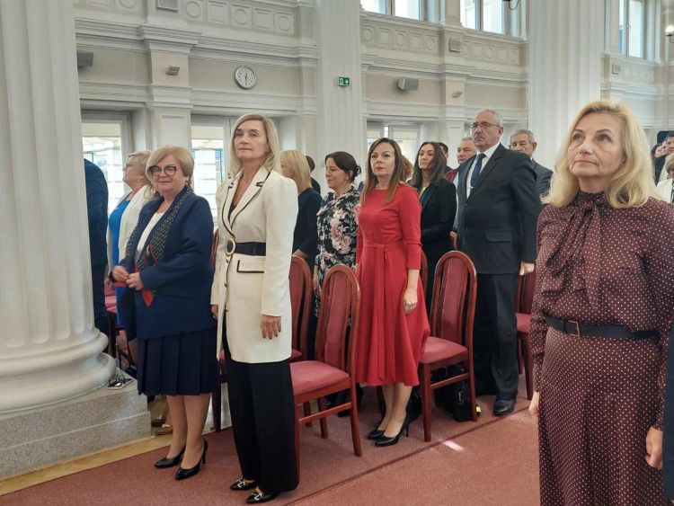 Dzień Edukacji Narodowej w Rzeszowie. Podkarpaccy nauczyciele z odznaczeniami