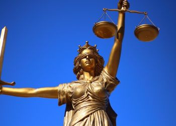 25 lat więzienia za brutalne zabójstwo 84-letniej mieszkanki Hyżnego