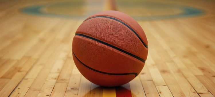 Koszykarskie derby Podkarpacia za nami. Resovia i AZS Jarosław górą 1 - Polskie Radio Rzeszów Koszykarskie derby Podkarpacia za nami. Resovia i AZS Jarosław górą