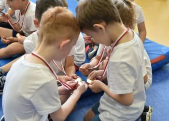 Wyczyny małych sportowców podczas Mini Olimpiady Przedszkolaka