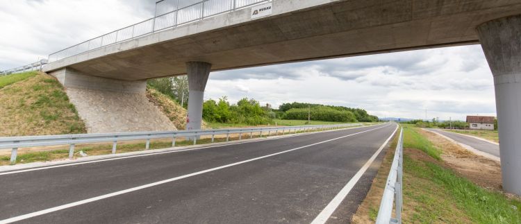 Pilzno: umowa na projekt i budowę obwodnicy została podpisana 1 - Polskie Radio Rzeszów Pilzno: umowa na projekt i budowę obwodnicy została podpisana