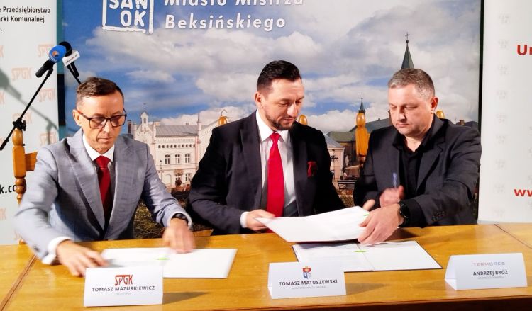 Sanok buduje nową sieć ciepłowniczą - Polskie Radio Rzeszów