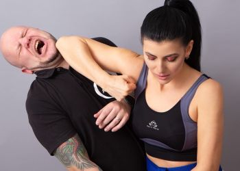 Starosta jarosławski zaprasza mieszkanki powiatu na bezpłatne zajęcia z samoobrony