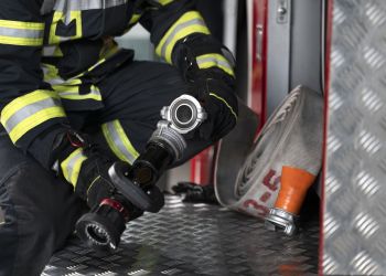 Niebezpieczne zadymienie w Stalowej Woli. Straż pożarna w akcji
