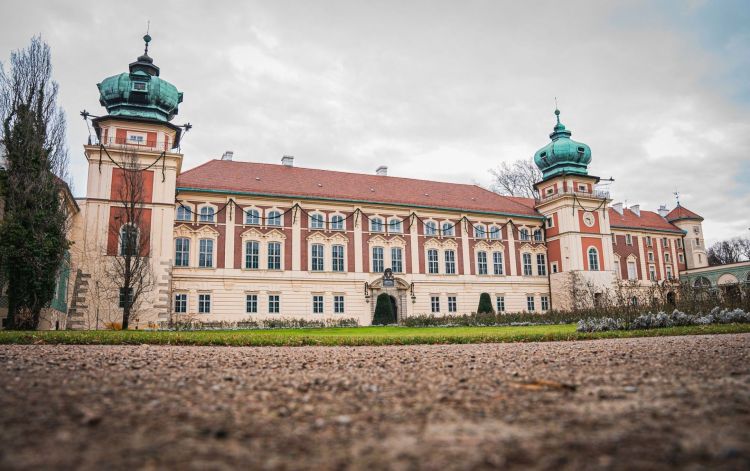 Pokazy ułańskie w Łańcucie. Wydarzenie dla miłośników historii i tradycji