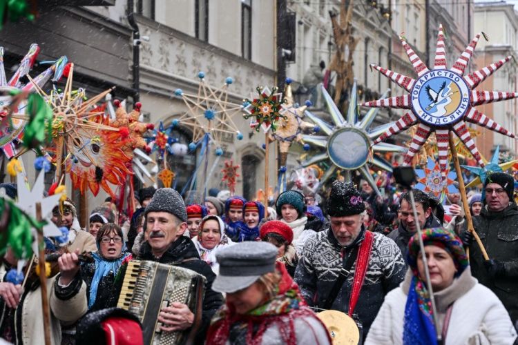 Orszak Gwiazdorów przeszedł ulicami Lwowa - Polskie Radio Rzeszów