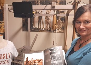 „Powróćmy jak za dawnych lat” – wystawa w Gminnym Ośrodku Kultury i Czytelnictwa w Rakszawie [ZDJĘCIA]