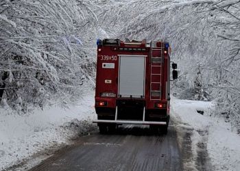 Gmina Tyczyn bez prądu. Burmistrz reaguje, strażacy OSP działają bez przerwy [ZDJĘCIA]