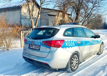 Policjanci uratowali skrajnie wychłodzonego 63-latka