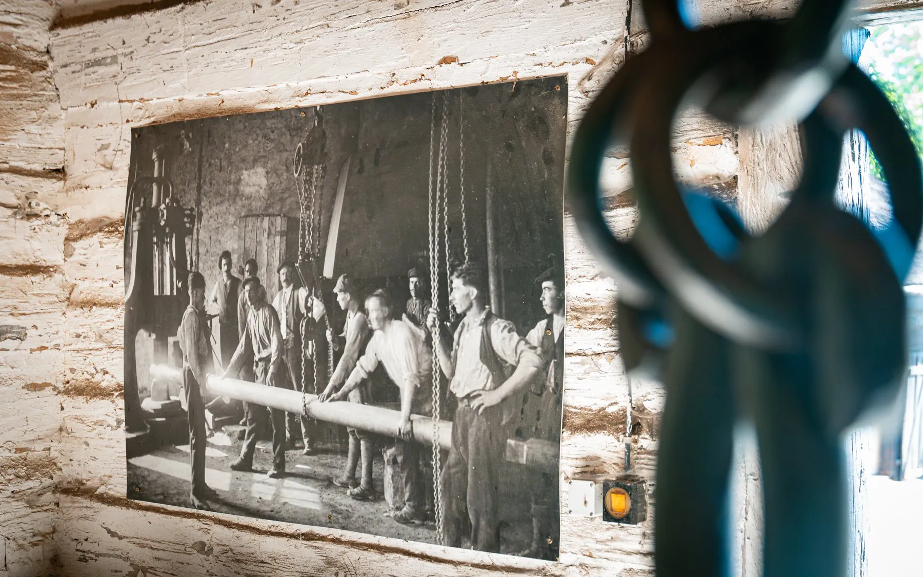 Bóbrka, jedna z najstarszych kopalni ropy naftowej na fotografiach