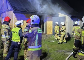 Pożar domu w Grębowie, ogień zniszczył poddasze [ZDJĘCIA]