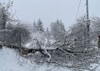 [AKTUALIZACJA] Coraz mniej odbiorców bez prądu, choć awarie nadal liczne w rejonie Krosna i Strzyżowa