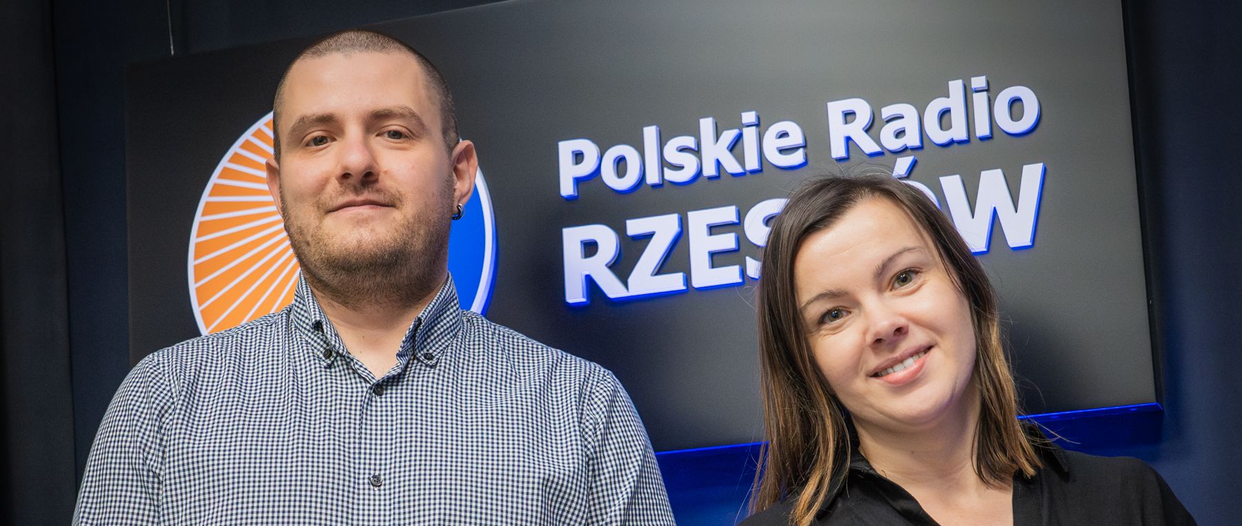 Jak można korzystać z bogatych księgozbiorów dzięki nowoczesnym rozwiązaniom?