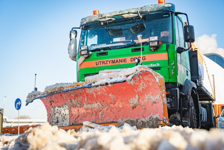 Na drogach krajowych pracuje ponad 120 pługów