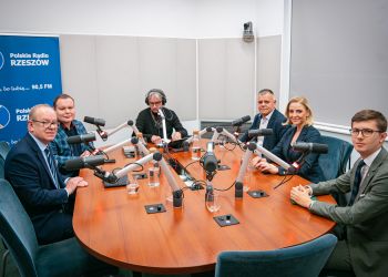 Podkarpacki Panel Polityczny: komentarze do sprzedaży działki pod CPK