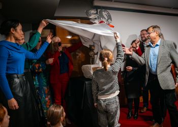 W Muzeum Dobranocek w Rzeszowie odsłonięto rzeźbę Misia Uszatka [ZDJĘCIA]