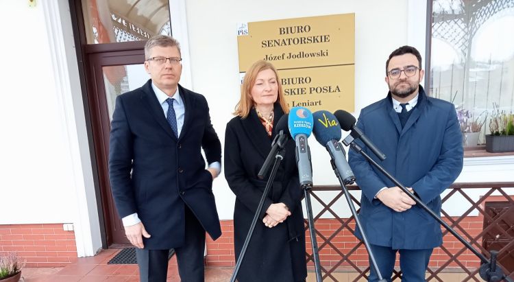 Czy nasz region jest dobrze przygotowany na zimę? Pytają o to podkarpaccy parlamentarzyści