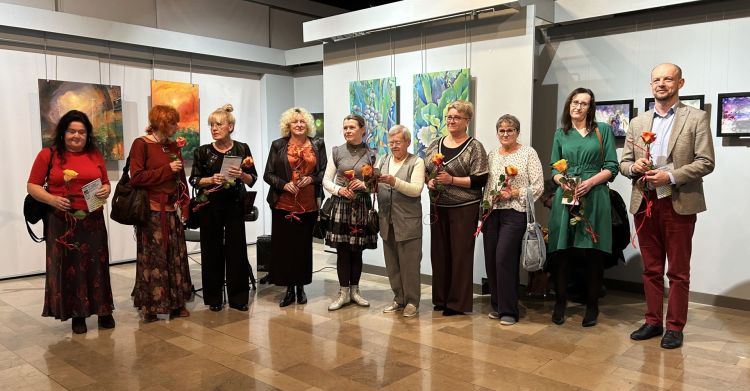 „W kręgu wyobraźni” w WDK. Dwanaście artystek prezentuje swoje spojrzenie na sztukę [ZDJĘCIA]