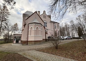 Wsparcie dla Mikołajka i odnowione wnętrza Domu Dziecka w Długiem