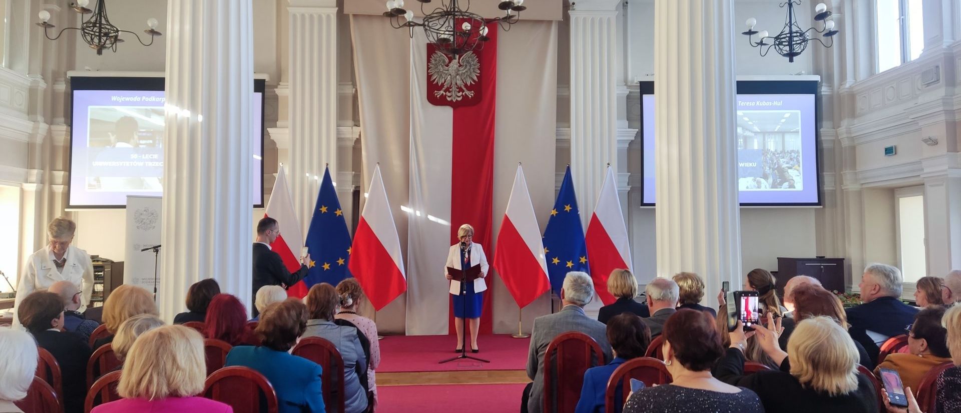 Uniwersytety Trzeciego Wieku świętują jubileusz 50-lecia działalności [ZDJĘCIA]