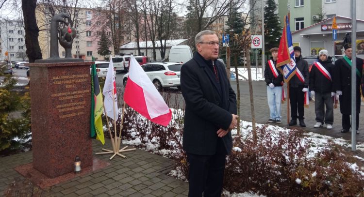 Tarnobrzeg uhonorował krwiodawców. Skwer Polskiego Czerwonego Krzyża oficjalnie otwarty [ZDJĘCIA]