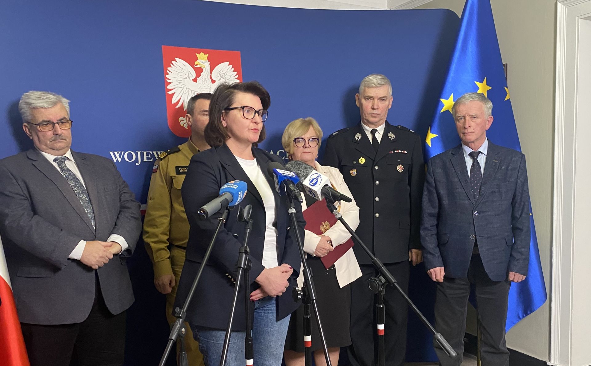 Podkarpacie po ataku zimy. Tysiące gospodarstw bez prądu, utrudnienia na drogach 7 - Polskie Radio Rzeszów Podkarpacie po ataku zimy. Tysiące gospodarstw bez prądu, utrudnienia na drogach